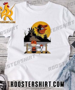 Quality Peanuts Snoopy Charlie Brown Baltimore Orioles Sitting Under Moon Halloween Unisex T-Shirt