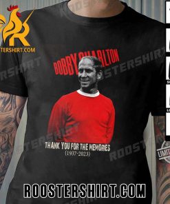 RIP Sir Bobby Charlton Manchester United and England legend Has Died Aged 86 T-Shirt